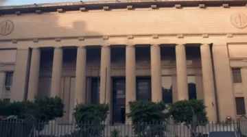 رئيس الضرائب يُضبط متلبسًا بحقيبة تحتوي 200 ألف رشوة ويواجه تحقيقات جنائية 1